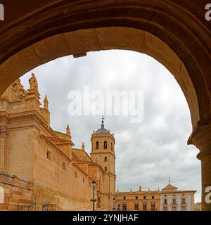 Kirche, Collegiata de San Patricio Stockfoto