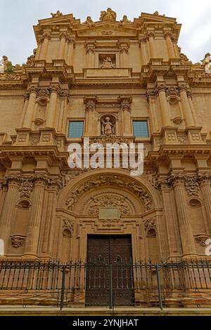 Kirche, Collegiata de San Patricio, Portal Stockfoto