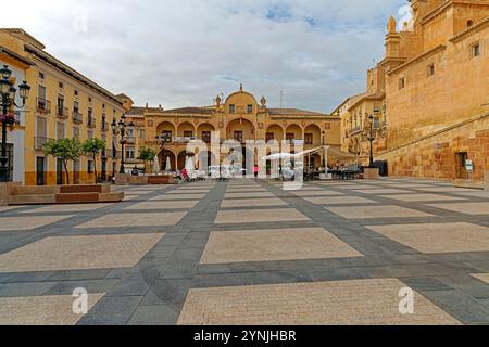 Kirche, Collegiata de San Patricio, ehemaliges Rathaus Stockfoto