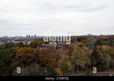 Blick auf Scarborough vom Casa Loma auf der Austin Terrace in Toronto, Ontario, Kanada Stockfoto