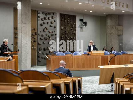 DEN HAAG - Fleur Agema, Minister für Gesundheit, Wohlfahrt und Sport, während der wöchentlichen Fragestunde im Repräsentantenhaus. ANP REMKO DE WAAL niederlande raus - belgien raus Stockfoto