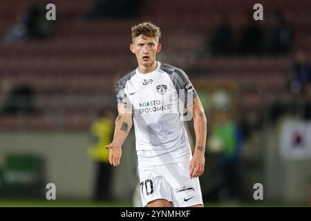 Krakau, Polen. November 2024. Wojciech Hajda von Puszcza Niepolomice wurde während des Polnischen Liga PKO BP Ekstraklasa 2024/2025 Fußballspiels zwischen Puszcza Niepolomice und Widzew Lodz im Cracovia Stadion gesehen. Endpunktzahl: Puszcza Niepolomice 2:0 Widzew Lodz. Quelle: SOPA Images Limited/Alamy Live News Stockfoto