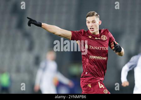 Krakau, Polen. November 2024. Mateusz Zyro von Widzew Lodz wurde während des Polnischen Liga PKO BP Ekstraklasa 2024/2025 zwischen Puszcza Niepolomice und Widzew Lodz im Cracovia Stadion gesehen. Endpunktzahl: Puszcza Niepolomice 2:0 Widzew Lodz. (Foto: Grzegorz Wajda/SOPA Images/SIPA USA) Credit: SIPA USA/Alamy Live News Stockfoto