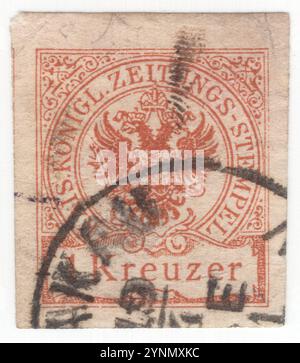 ÖSTERREICH — 1890. Juni 1: 1 Kreuzstempel mit braunem Zeitungseinkommen (Steuer), der das Wappen der österreichischen Monarchie darstellt. Der Doppeladler des Herrscherhauses Habsburg-Lothringen wurde von den gemeinsamen kaiserlichen und königlichen (k. u. k.) Institutionen Österreich-Ungarns oder der Doppelmonarchie verwendet. Doppeladler (oder Doppeladler) ist eine Anklage, die mit dem Begriff Empire in Verbindung gebracht wird. Die meisten modernen Verwendungen des Symbols sind direkt oder indirekt mit seiner Verwendung durch das spätbyzantinische Reich verbunden, das ursprünglich ein dynastisches Emblem der Palaiologi war Stockfoto