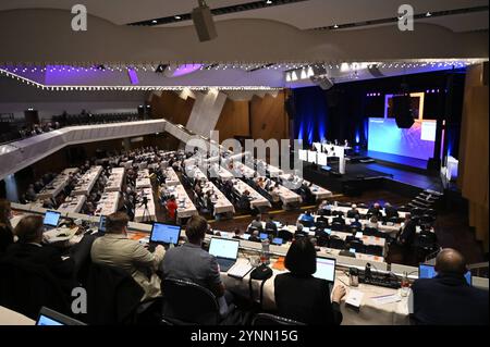 Plenum der Denierten der 5. Tagung der 13. Synode der Evangelischen Kirche in Deutschland EKD in Würzburg Foto vom 10.11.2024. Siehe epd-Meldung vom 10.11.2024 NUR REDAKTIONELLE VERWENDUNG *** Plenartagung der Delegierten der 5. Sitzung der 13. Synode der Evangelischen Kirche in Deutschland EKD in Würzburg Foto vom 10 11 2024 siehe epd-Bericht vom 10 11 2024 REDAKTIONELLE VERWENDUNG NUR Copyright: epd-bild/HeikexLyding Saal6 Stockfoto