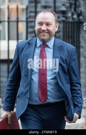 London, England, Großbritannien. November 2024. Der schottische Staatssekretär IAN MURRAY verlässt die Downing Street nach einer Kabinettssitzung. (Kreditbild: © Thomas Krych/ZUMA Press Wire) NUR REDAKTIONELLE VERWENDUNG! Nicht für kommerzielle ZWECKE! Stockfoto