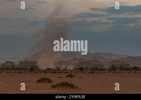 Tabuk Landschaft während Sonnenuntergang Stockfoto