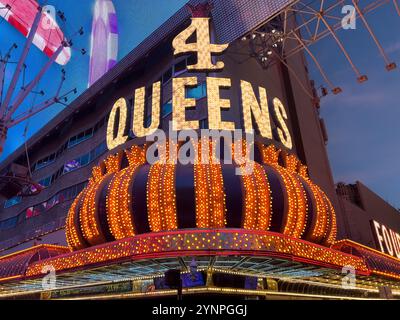 Das Four Queen Hotel and Casino liegt an der Fremont Street in Downtown Las Vegas. Stockfoto