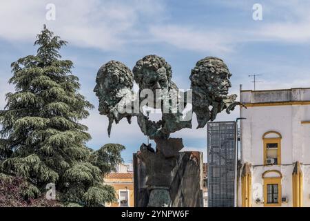 Bronzeskulpturen aus dem 21. Jahrhundert, Hommage an die drei Dichter, Werk des Bildhauers Luis Martínez Giraldo aus Badajoz, Extremadura, Spanien. Stockfoto