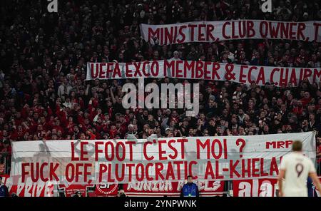 Allianz Areana, München, Deutschland. November 2024. Bayern München-Fans während eines Champions League-Spiels am 5. Spieltag, FC Bayern München gegen Paris Saint-Germain, bei Allianz Areana, München. Ulrik Pedersen/CSM/Alamy Live News Stockfoto