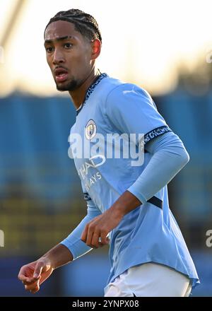 Manchester, Großbritannien. November 2024. Kaden Braithwaite aus Manchester City während des Spiels der UEFA Youth League im Academy Stadium in Manchester. Der Bildnachweis sollte lauten: Cody Froggatt/Sportimage Credit: Sportimage Ltd/Alamy Live News Stockfoto