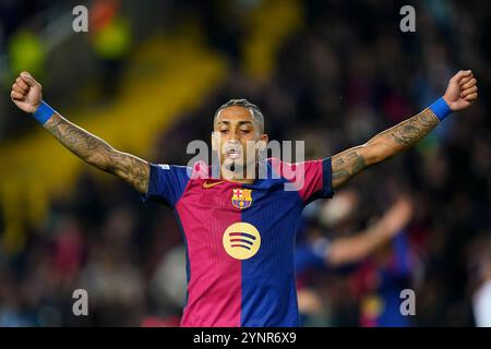 Barcelona, Spanien. November 2024. Während des Spiels der UEFA Champions League spielte der FC Barcelona und Stade Brestois am 26. November 2024 im Stadion Lluis Companys in Barcelona. (Foto: Sergio Ruiz/Imago) Credit: PRESSINPHOTO SPORTS AGENCY/Alamy Live News Stockfoto