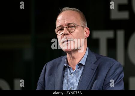 Deutschland, Berlin, Verleihung Regine-Hildebrandt-Preis 2024, SPD, Politik im Atrium, Willy-Brandt-Haus, im Bild v.l.: Matthias Miersch - SPD Generalsekretaer, 26.11. 2024, *** DE, Berlin, Preisverleihung Regine Hildebrandt-Preis 2024, SPD, Politik im Atrium, Willy Brandt Haus, im Bild von links Matthias Miersch SPD Generalsekretär, 26 11 2024, Copyright: HMBxMedia/UwexKoch Stockfoto