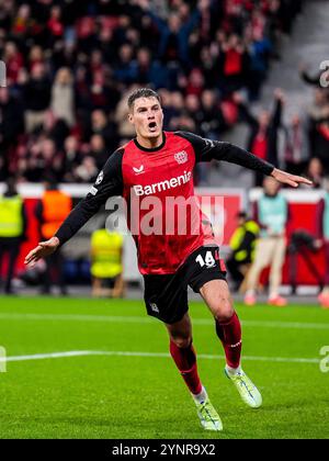 Leverkusen, Deutschland. November 2024. LEVERKUSEN, DEUTSCHLAND - 26. NOVEMBER: Patrik Schick von Bayer 04 Leverkusen feiert das vierte Tor seiner Mannschaft beim Spiel der UEFA Champions League 2024/25 League Phase MD5 zwischen Bayer 04 Leverkusen und dem FC Salzburg am 26. November 2024 in Leverkusen. (Foto: Rene Nijhuis/MB Media) Credit: MB Media Solutions/Alamy Live News Stockfoto