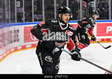 Eishockey DEL - 24/25 - 20. Spieltag: Kölner Haie vs Nürnberg Ice Tigers am 26.11.2024 in der LANXESS Arena in Köln Foto: Osnapix Stockfoto