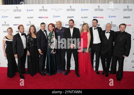 NEW YORK, NEW YORK - 25. NOVEMBER: Prominente nehmen am 25. November 2024 an den 52. International Emmy Awards im New York Hilton Teil. Der Abend zelebrierte weltweites Talent und hervorragende Fernsehqualität und zog Stars aus aller Welt an. (Foto: Giada Papini Rampelotto/EuropaNewswire). Stockfoto