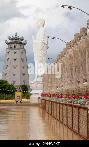 Dai Tong Lam Pagode: Ein Tempel mit 6 nationalen Aufzeichnungen, mit einzigartiger Architektur in Vung Tau, Vietnam Stockfoto