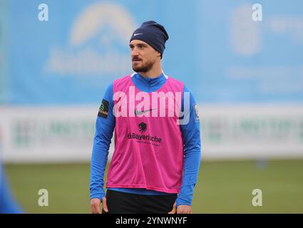 München, Deutschland 26. November 2024: Fussball, Herren, 3.Liga, Saison 2024/2025, TSV 1860 München, Ausbildung, Grünwalder Straße 114 Maximilian Wolfram (TSV 1860 München) Kopf, Oberkörper, stehend Stockfoto