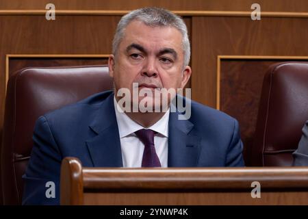 Spanische Politik 2024: Regierungskontrolle auf dem Kongress der Abgeordneten Santos Cerdan, Abgeordneter der PSOE, auf dem spanischen Abgeordnetenkongress am 9. Oktober 2024 in Madrid, Spanien. Die Regierungskontrolle wurde von den Oppositionsparteien dringend aufgefordert, die Maßnahmen der Regierung in Bezug auf die Migrationskrise zu überprüfen und zu diskutieren. Madrid Kongress der Abgeordneten Madrid Spanien Copyright: XAlbertoxGardinx AGardin 20241127 Politics Spain Congress 213 Stockfoto