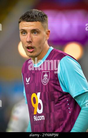 Turf Moor, Burnley, Lancashire, Großbritannien. November 2024. EFL Championship Football, Burnley gegen Coventry City; Maxime Esteve of Burnley Credit: Action Plus Sports/Alamy Live News Stockfoto