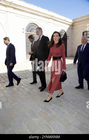 Sevilla, Spanien. November 2024. Spanien König Felipe VI., Königin Letizia bei der Verleihung der Goldmedaillen für den Verdienst der Schönen Künste in Sevilla am Mittwoch, 27. November 2024. Quelle: CORDON PRESS/Alamy Live News Stockfoto