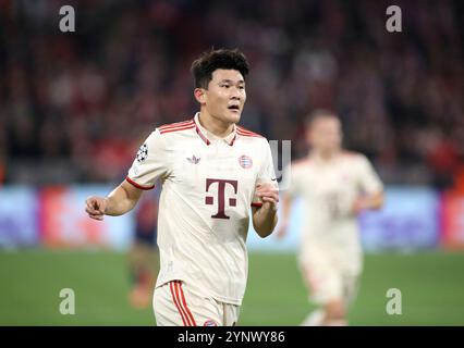 München, Deutschland, 26. November 2024: Fussball, Herren, Champions League, Saison 2024/2025, FC Bayern München - FC Paris Saint-Germain, Allianz Arena, 5. Spieltag Minjae Kim, Min-jae Kim (FC Bayern München) Kopf, Oberkörper Stockfoto