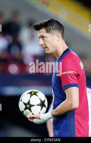 Barcelona, Spanien. November 2024. Lewandowski spielte beim UEFA Champions League-Spiel zwischen dem FC Barcelona und Stade Brestois bei den Estadi Olimpic Lluis Companys. Quelle: Christian Bertrand/Alamy Live News Stockfoto