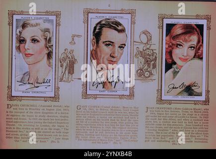 Ein Album der Film Stars im Format 12,5 cm x 18,5 cm, herausgegeben von John Player & Sons, verkauft für einen Cent, um ihre Zigarettenkarten mit 50 Farbporträts von gezeichneten Impressionen amerikanischer und englischer Filmstars der 1940er Jahre montieren zu können, darunter: Basil Rathbone, Fred Astaire, Gary Cooper, Joan Crawford, Errol Flynn, Bette Davis. Jede Karte hat eine Reproduktion der Unterschrift des Sterns mit einem begleitenden Lebenslauf darunter. Das Album wurde im November 2024 von Ben Gershon in einem Wohltätigkeitsladen im Norden Londons für £ 8,00 gekauft. Stockfoto