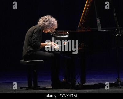 Giovanni Allevi während GIOVANNI ALLEVI - PIANO SOLO TOUR 2024, italienisches Sängermusikkonzert in Verona, Italien, 25. November 2024 Stockfoto