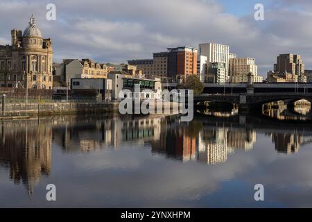 River Clyde in Glasgow, Schottland, am 27. November 2024. Stockfoto