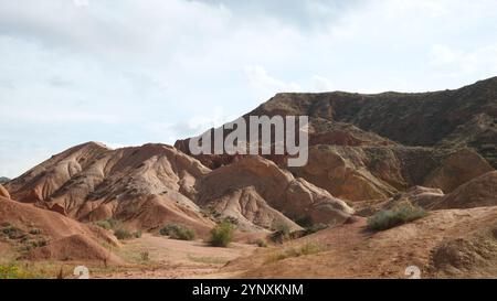 Skazka Canyons oder so genannte Fairytale Canyons Issyk-Kul Region in der Nähe des Sees in kirgisistan Stockfoto