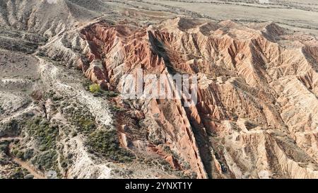 Skazka Canyons oder so genannte Fairytale Canyons Issyk-Kul Region in der Nähe des Sees in kirgisistan Stockfoto