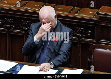 Roma, Italien. November 2024. IL ministro della Giustizia Carlo Nordio durante il Fragestunde alla Camera dei deputati, Roma, Mercoled&#xec;, 27. November 2024 (Foto Roberto Monaldo/LaPresse) Justizminister Carlo Nordio während der Fragestunde in der Abgeordnetenkammer in Rom, Mittwoch, 27. November 2024 (Foto: Roberto Monaldo/LaPresse) Credit: LaPresse/Alamy Live News Stockfoto