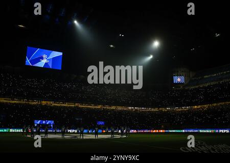 Mailand, Italien. November 2024. Ein allgemeiner Blick in das Stadion während der UEFA Champions League 2024/25-Phase – Matchday5-Fußballspiel zwischen dem FC Internazionale und dem RB Leipzig im San Siro Stadion. Endpunktzahl; Inter 1:0 RB Leipzig (Foto: Fabrizio Carabelli/SOPA Images/SIPA USA) Credit: SIPA USA/Alamy Live News Stockfoto