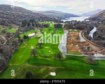 Drohnenansicht von Taymouth Castle Estate Kenmore aus der Vogelperspektive Stockfoto