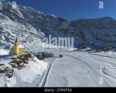 Winterlandschaft der Riale-Ebene im Formazza-Tal Stockfoto