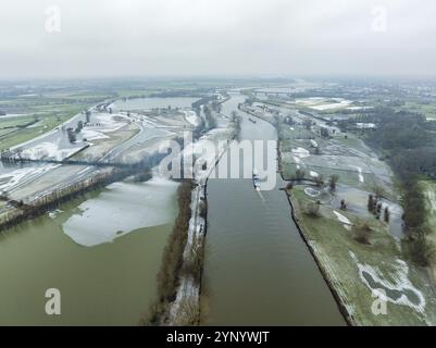 Luftaufnahme der IJssel mit Auen nach Hochwasser Stockfoto