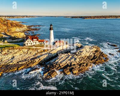 Luftaufnahme des Portland Head Lighthouse, Cape Elizabeth, Sunrise Portland Maine, New England, USA Stockfoto