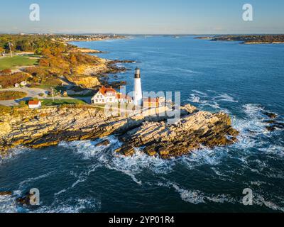 Luftaufnahme des Portland Head Lighthouse, Cape Elizabeth, Sunrise Portland Maine, New England, USA Stockfoto