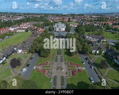 Aus der Vogelperspektive der Diamond und der Lady Lever Art Gallery, Port Sunlight, Merseyside, Großbritannien. Stockfoto