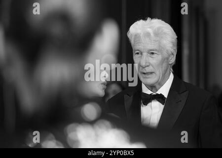 Richard Gerel posiert gemeinsam im ELLE FÜR EINEN ZUKÜNFTIGEN Fotobesuch im Four Seasons Hotel in Madrid, 27. November 2019 in Spanien Stockfoto