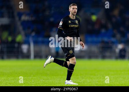 Cardiff, Großbritannien. November 2024. Sam Field von Queens Park Rangers in Aktion. EFL Skybet Championship Match, Cardiff City gegen Queens Park Rangers im Cardiff City Stadium in Cardiff, Wales am Mittwoch, den 27. November 2024. Dieses Bild darf nur für redaktionelle Zwecke verwendet werden. Nur redaktionelle Verwendung, Bild von Lewis Mitchell/Andrew Orchard Sportfotografie/Alamy Live News Credit: Andrew Orchard Sportfotografie/Alamy Live News Stockfoto