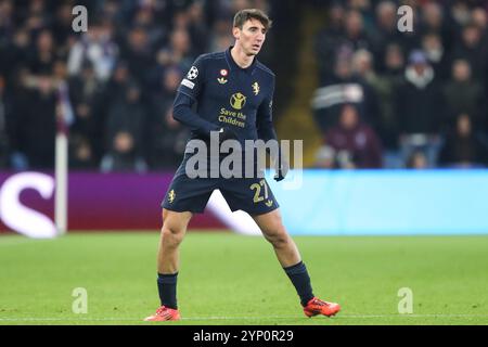 Birmingham, Großbritannien. November 2024. Andrea Cambiaso von Juventus während der UEFA Champions League, League Phase MD5 Spiel Aston Villa gegen Juventus in Villa Park, Birmingham, Großbritannien, 27. November 2024 (Foto: Gareth Evans/News Images) in Birmingham, Großbritannien am 27. November 2024. (Foto: Gareth Evans/News Images/SIPA USA) Credit: SIPA USA/Alamy Live News Stockfoto