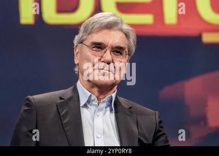 Maischberger am 27. November 2024 aus Köln. Im Bild Joe Kaeser Manager und Aufsichtsratschef Siemens Energy. Themen in der Talkrunde waren Trump und die damit verbundenen wirtschafts-politische Veränderungen sowie die Entwicklung der Debattenkultur. Köln Nordrhein-Westfalen Deutschland *** Maischberger am 27. November 2024 aus Köln auf dem Bild Joe Kaeser Manager und Aufsichtsratsvorsitzender Siemens Energy Themen in der Diskussionsrunde waren Trump und die damit verbundenen wirtschaftspolitischen Veränderungen sowie die Entwicklung der Debattionskultur Köln Nordrhein-Westfalen Deutschland Stockfoto