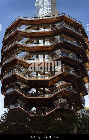 Das Schiff wurde von Thomas Heatherwick und Heatherwick Studio in Hudson Yards, New York City, mit Sicherheitsmaßnahmen für Stahlgitter gebaut. Stockfoto