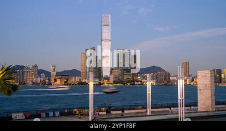 Die neu eröffnete zentrale und westliche Uferpromenade, Hongkong, China. Stockfoto