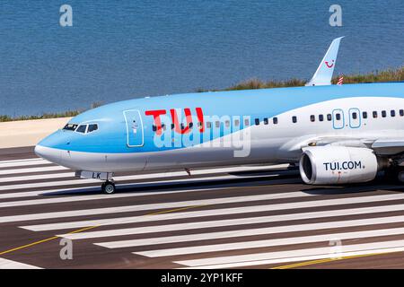 Korfu, Griechenland - 8. Juni 2024: TUI Boeing 737-800 Flugzeug am Flughafen Korfu in Griechenland. Stockfoto