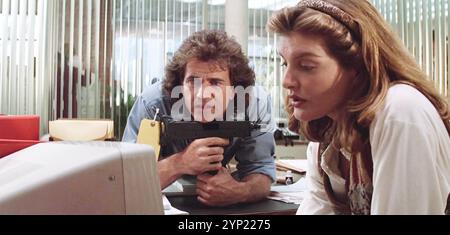 DER Film „LETHAL WEAPON 3 1992 Warner Bros.“ mit Mel Gibson und Rene Russo Stockfoto