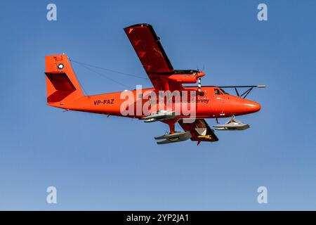 Forschungsflugzeug des British Antarctic Survey (BAS), das in der Schlucht in der Nähe der Rothera Station in der Nähe der Antarktischen Halbinsel, Polarregionen, operiert Stockfoto