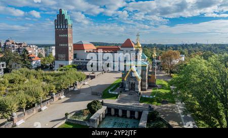 Luftaufnahme der Matthildenhöhe, UNESCO-Weltkulturerbe, Darmstadt, Hessen, Deutschland, Europa Stockfoto